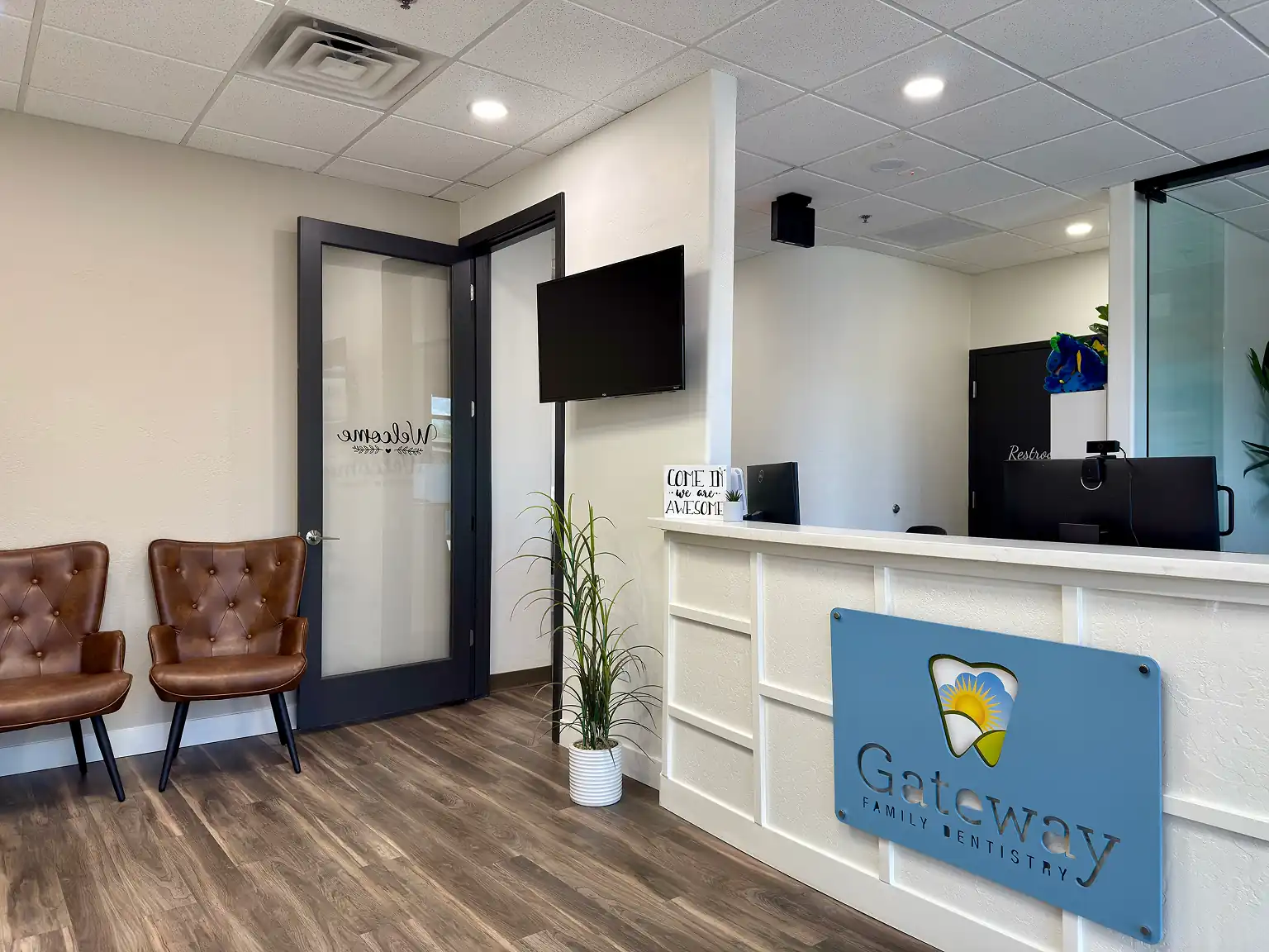 The Gateway Family Dentistry front desk in Chandler, ready for same-day patients